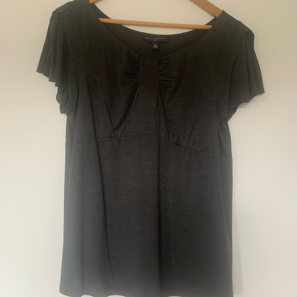 Banana Republic Charcoal Top Size M